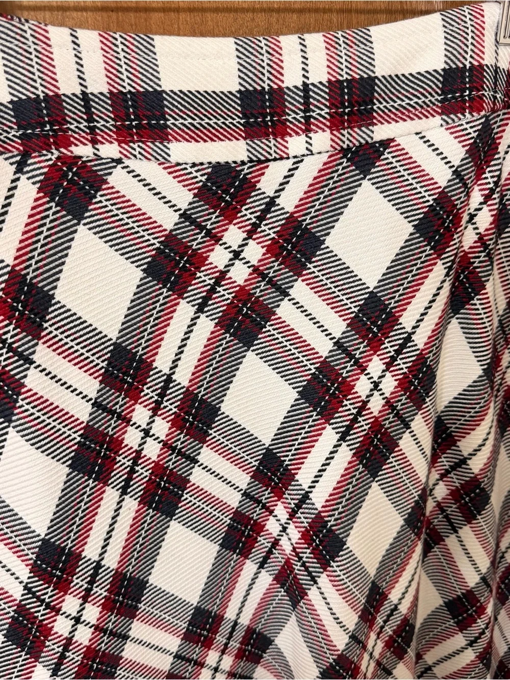 East 5th Women’s 16 White, Black & Red Plaid Long Skirt